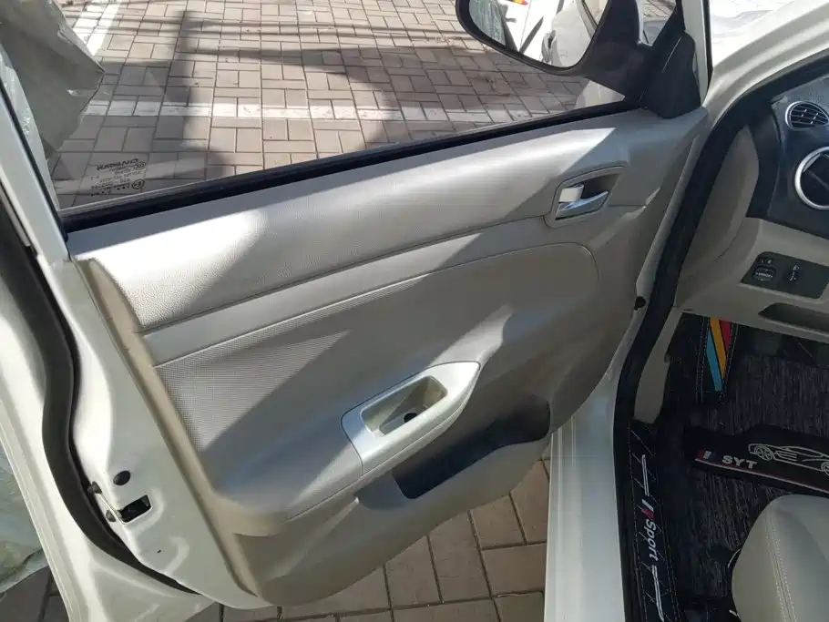 Changan V3 — миниатюра 7