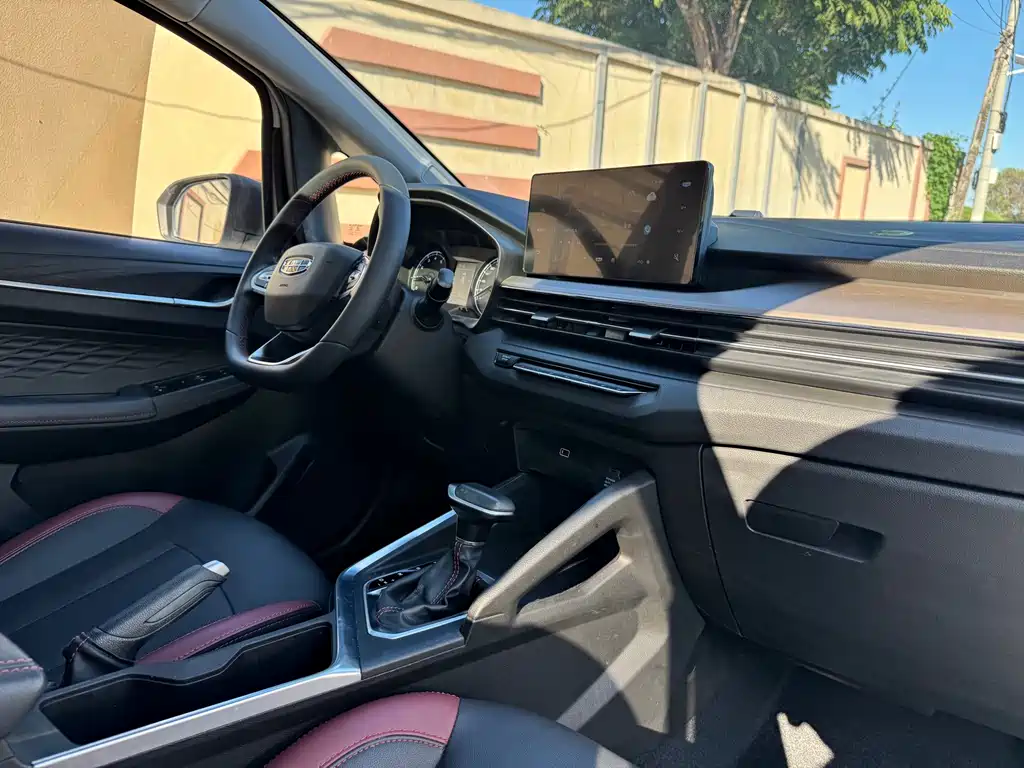 Geely Vision X3 — миниатюра 20