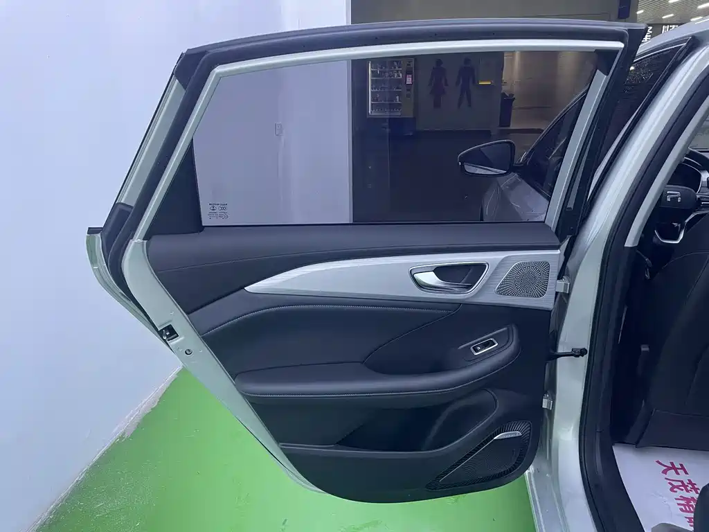 Roewe Feifan ER6 — миниатюра 16