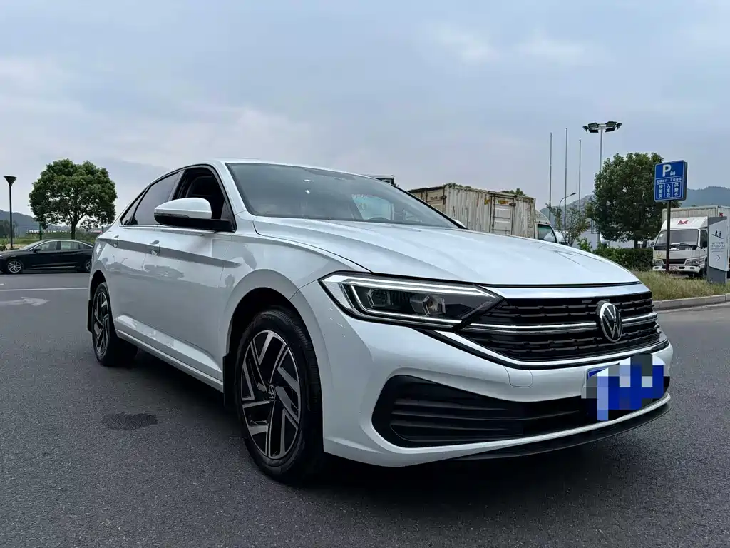 Volkswagen Sagitar — миниатюра 3