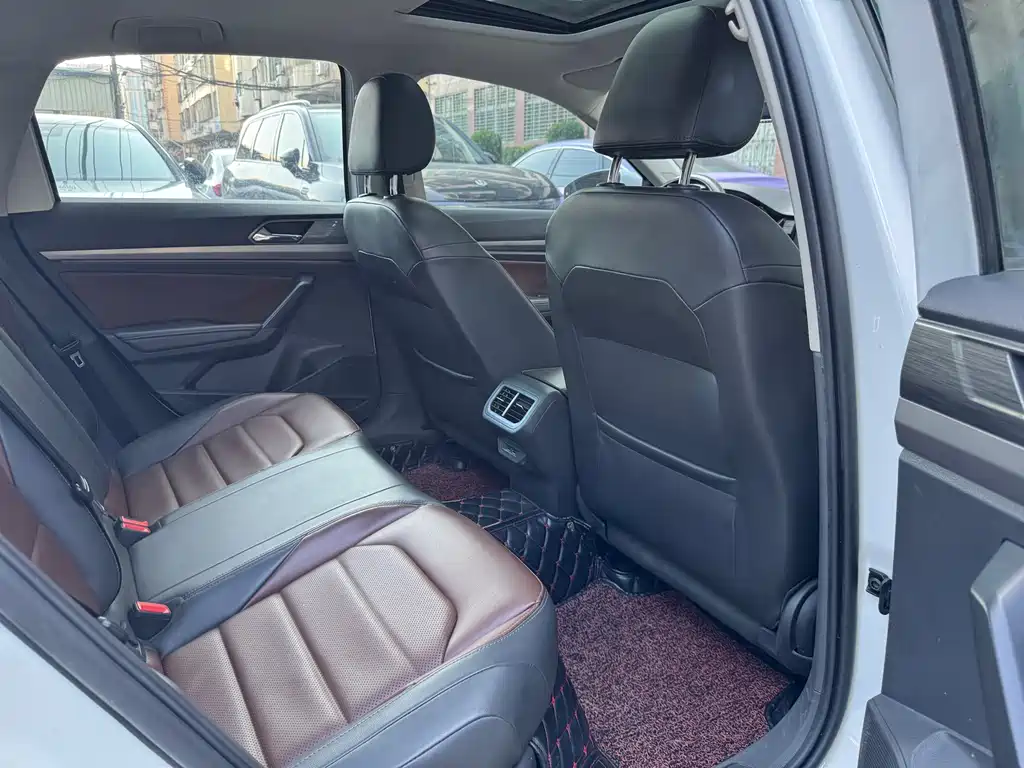 Volkswagen Lavida 2019 280TSI DSG Luxury VI