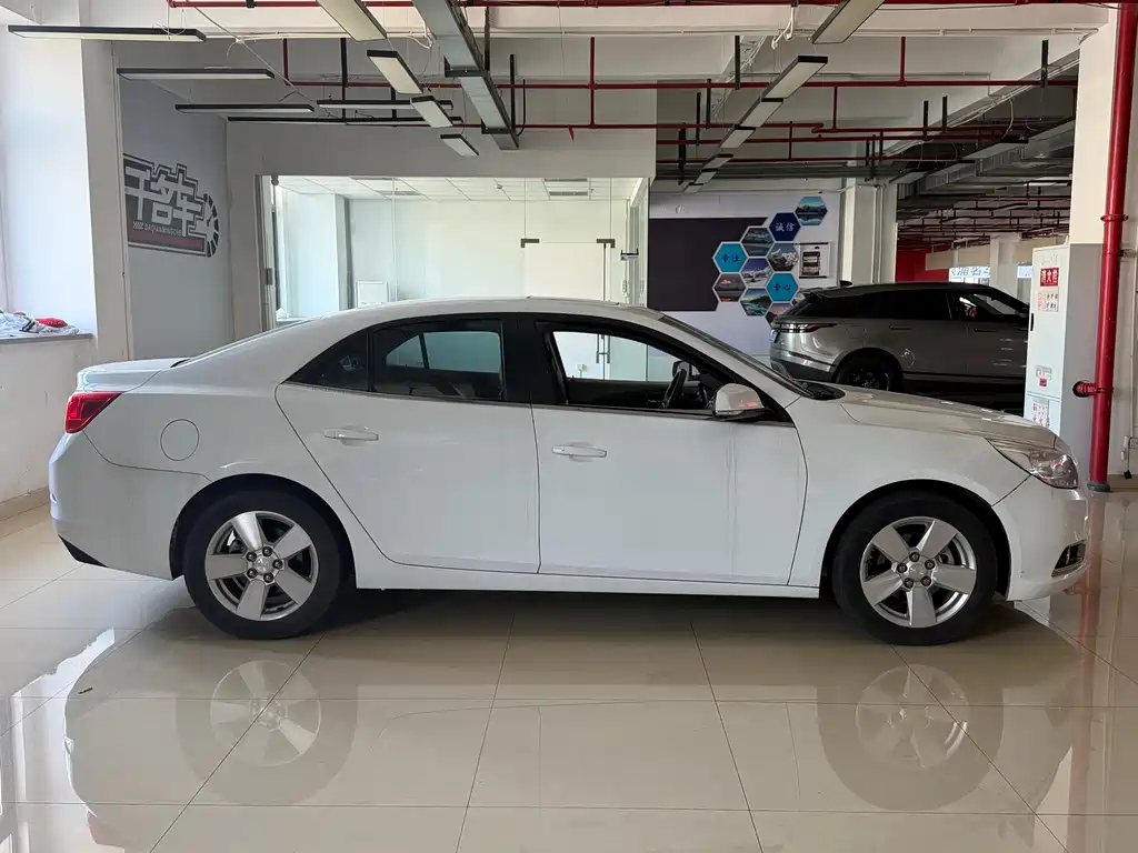 Chevrolet Malibu — миниатюра 4