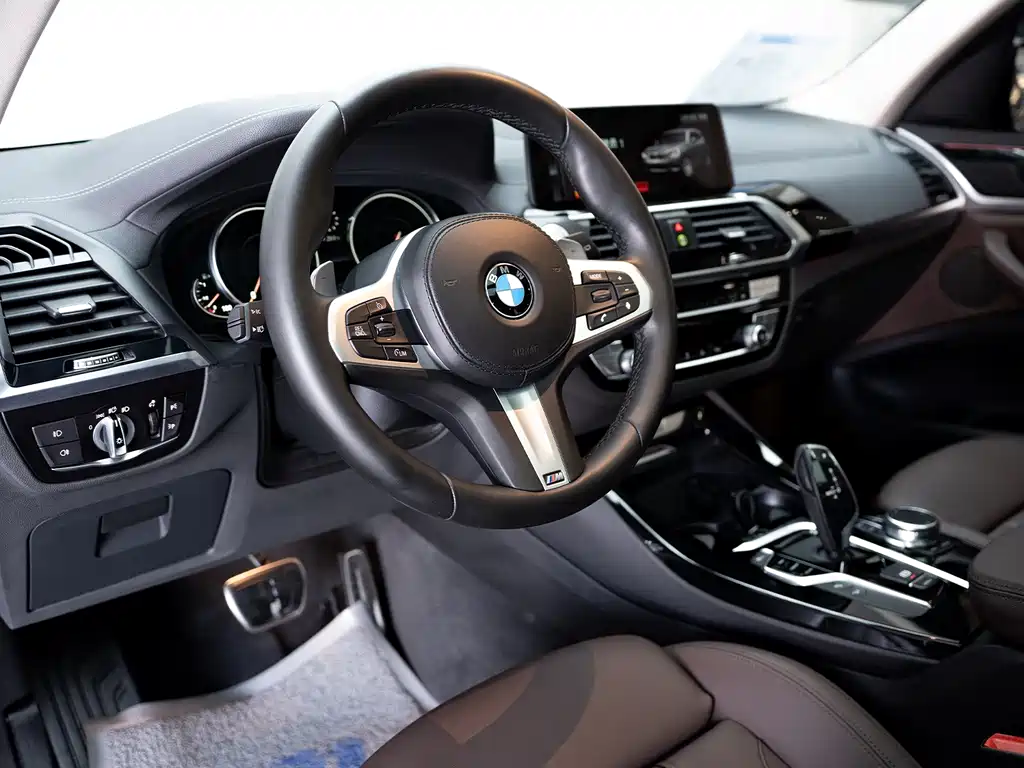 BMW X3 — миниатюра 10