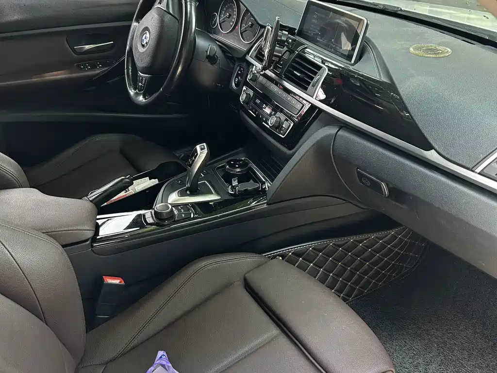 BMW 3 Series — миниатюра 4