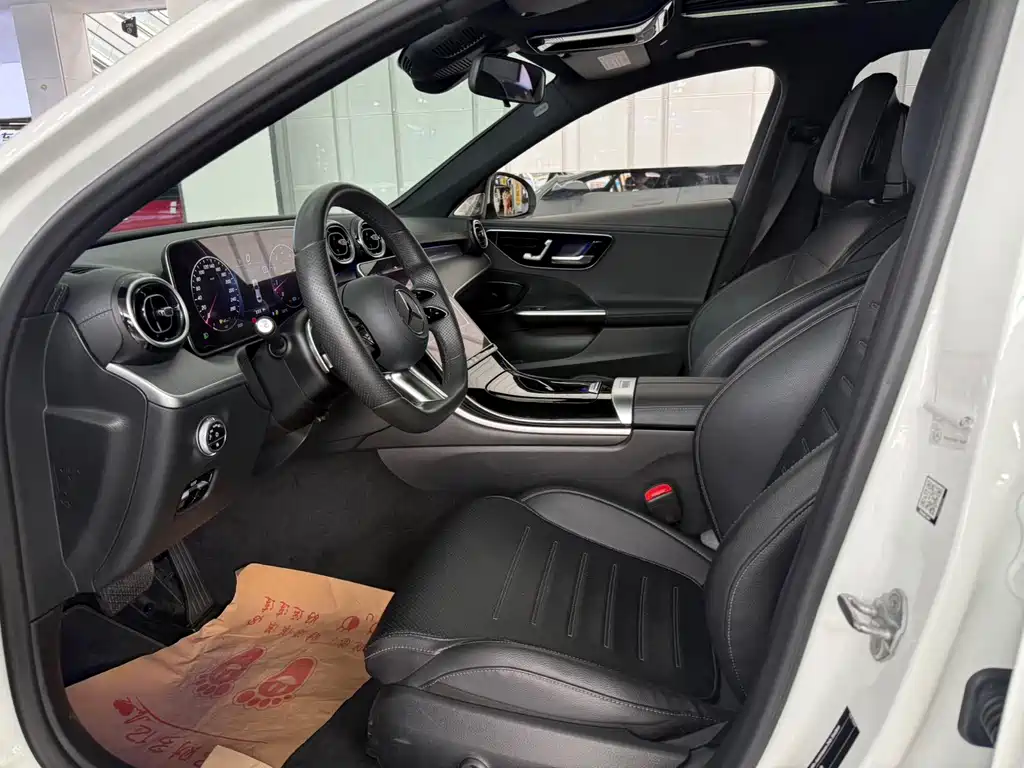 Mercedes-Benz C-Class — миниатюра 8