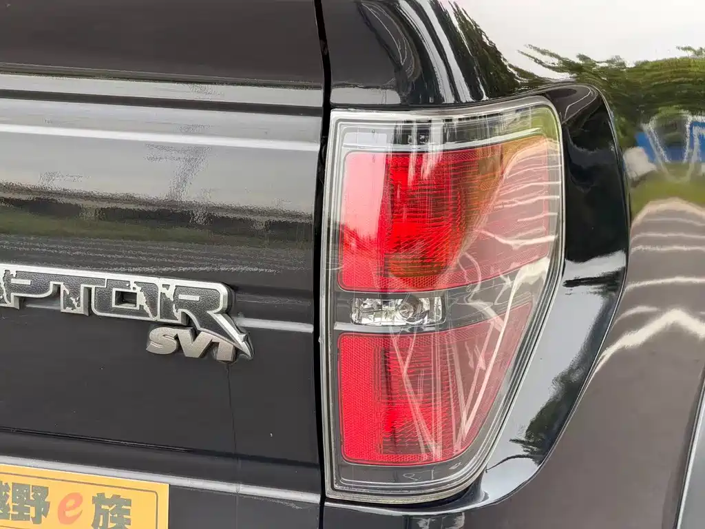 Ford F-150 Raptor — миниатюра 15