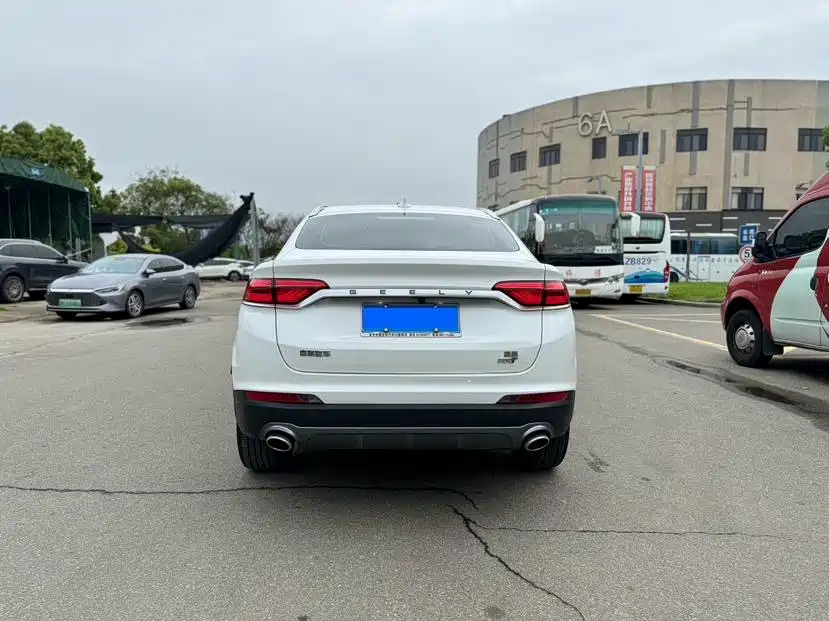 Geely Xingyue — миниатюра 11