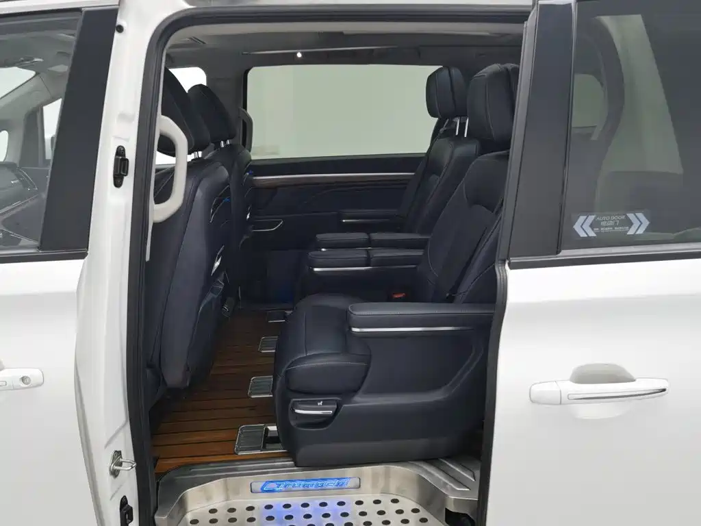 GAC Motor Trumpchi M8 — миниатюра 15