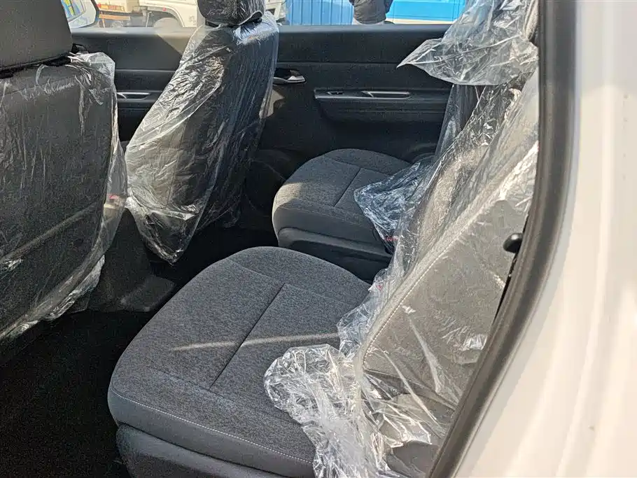 WULING WULING HONGGUANG NEW ENERGY