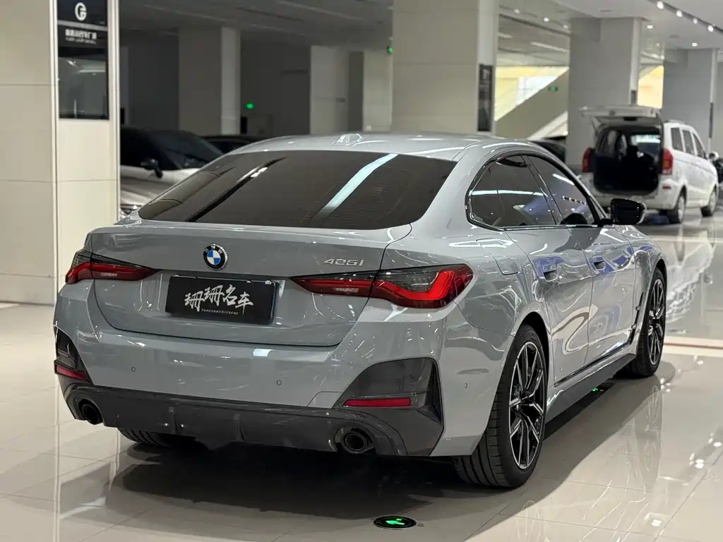 BMW 4 SERIES