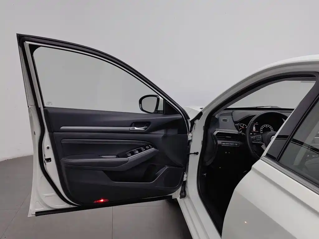 Nissan Teana — миниатюра 8