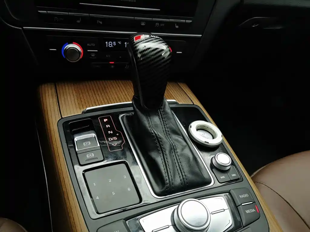 Audi A6L — миниатюра 13