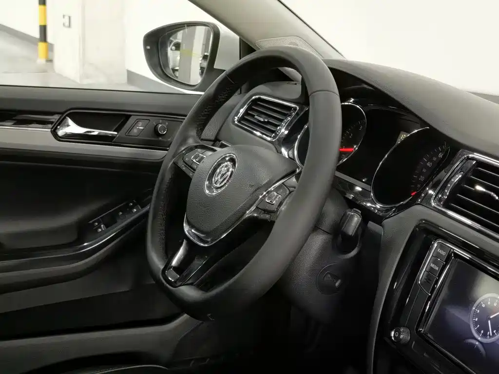 Volkswagen Sagitar — миниатюра 22