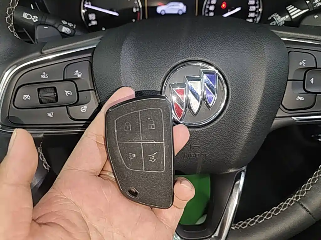 Buick Envision Plus — миниатюра 9
