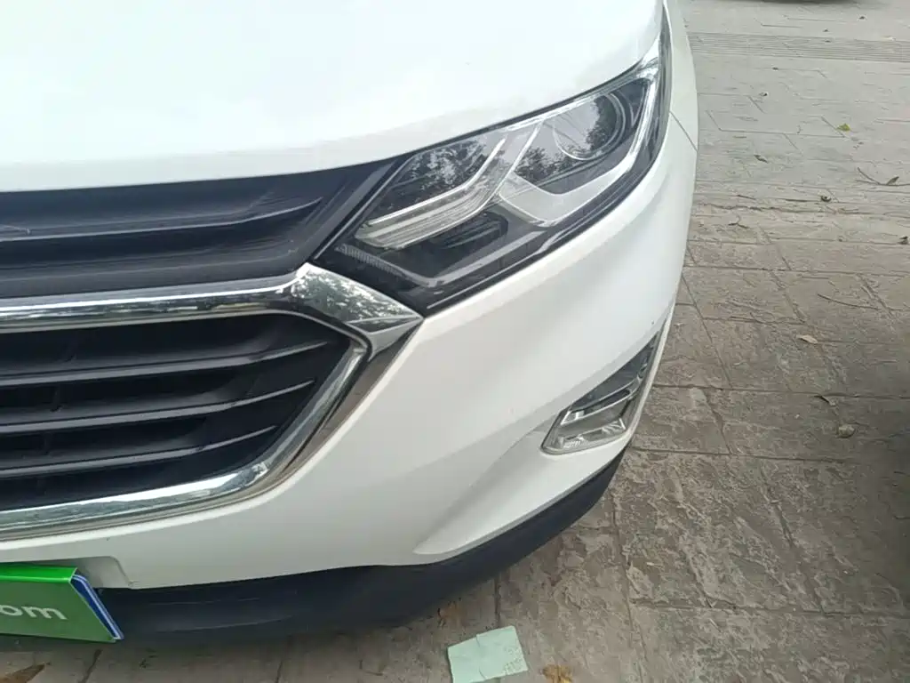 Chevrolet Equinox — миниатюра 24