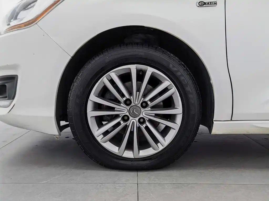 Citroen C4L — миниатюра 17