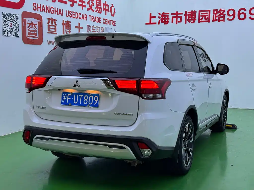Mitsubishi Outlander — миниатюра 27