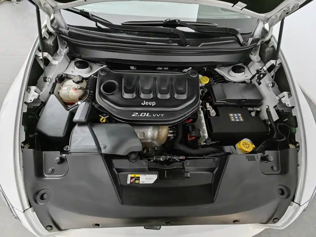 Jeep Cherokee — миниатюра 6