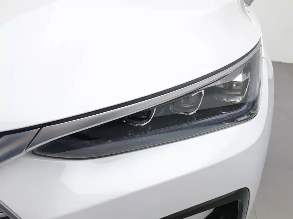 BYD Tang New Energy — миниатюра 7