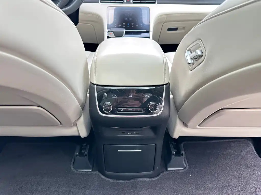 Li Auto Li ONE — миниатюра 18