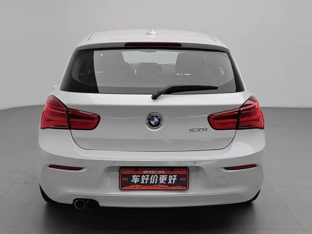 BMW 1 Series (Import) — миниатюра 4