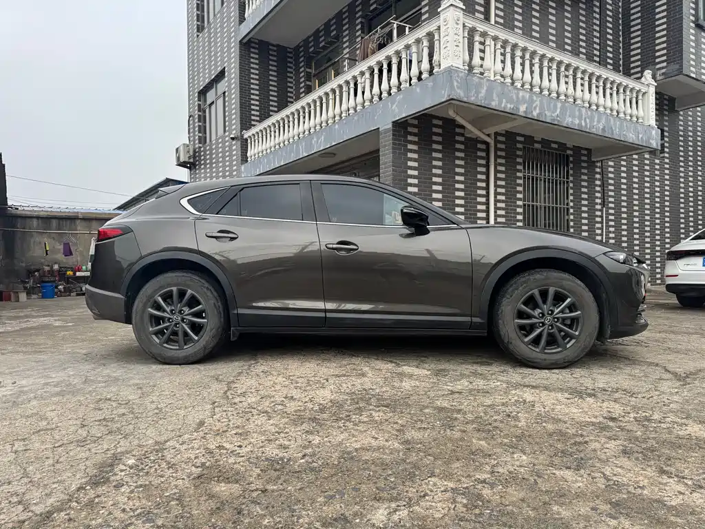 MAZDA CX 4