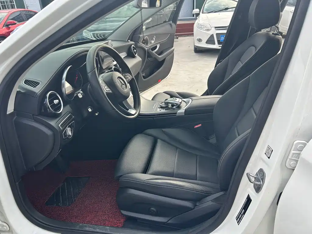 Mercedes-Benz C-Class — миниатюра 10