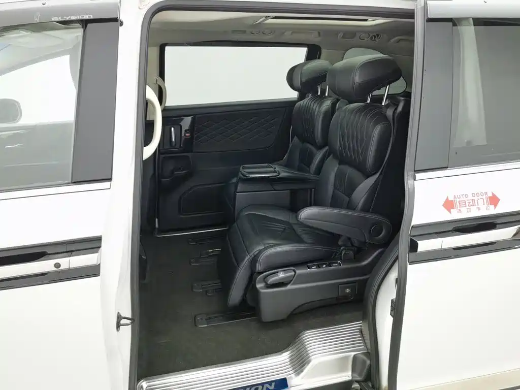 Honda Elysion — миниатюра 15