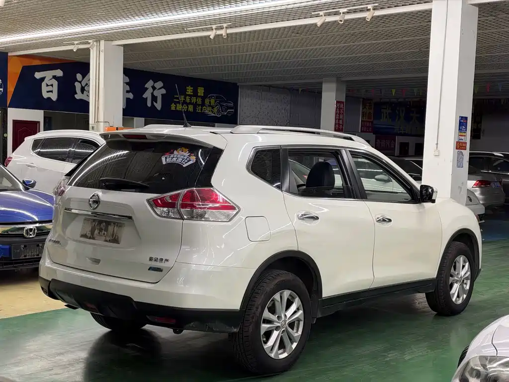 Nissan X-Trail — миниатюра 12