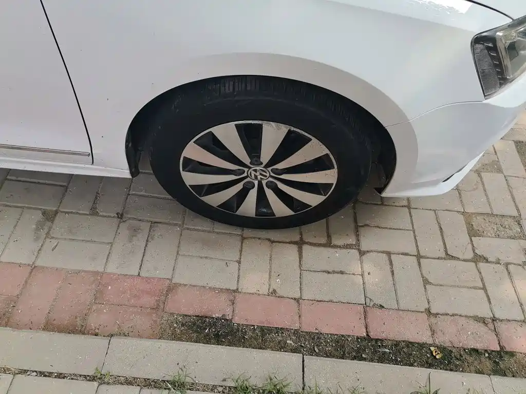 Volkswagen Sagitar — миниатюра 8