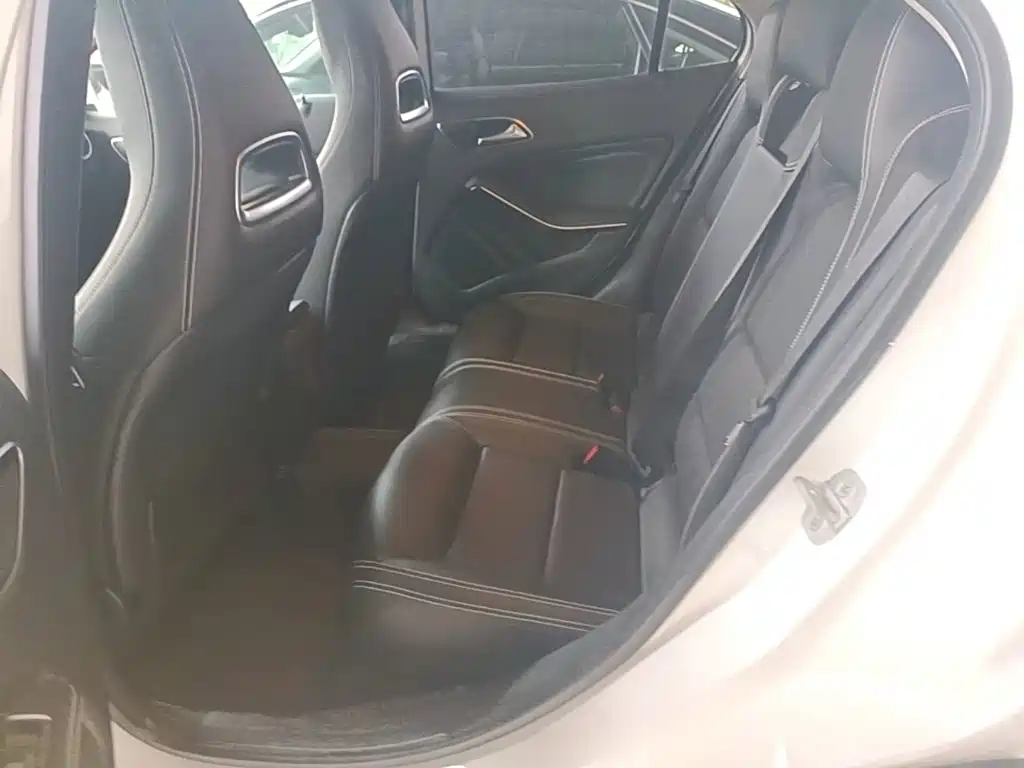 Mercedes-Benz GLA — миниатюра 17