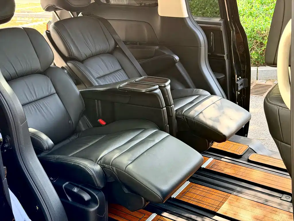 Honda Elysion — миниатюра 22