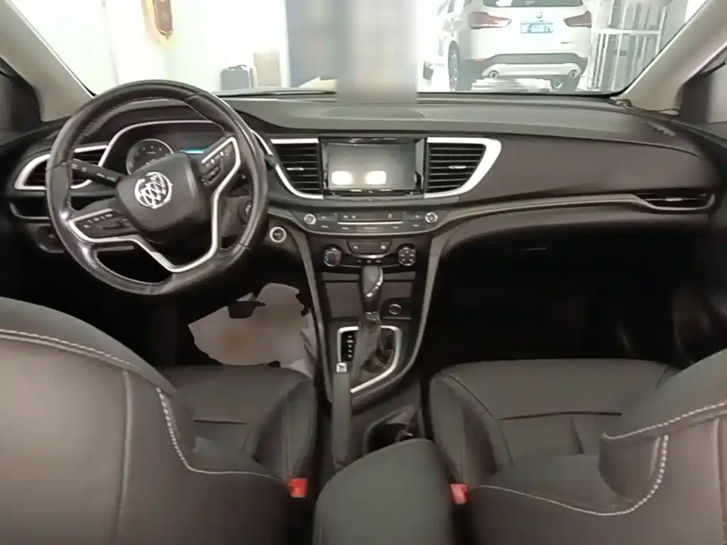 Buick Excelle — миниатюра 10