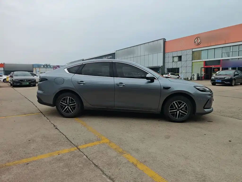 BYD Seal 05 DM-i — миниатюра 10