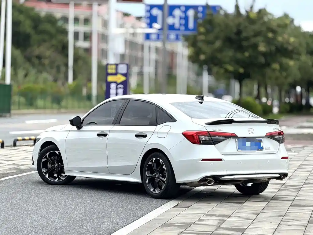 Honda Civic — миниатюра 13