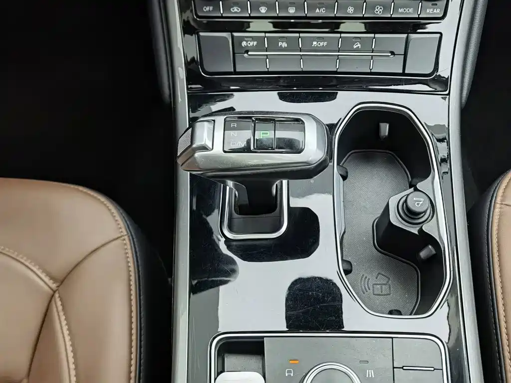Haval H8 — миниатюра 13