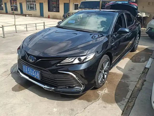 TOYOTA CAMRY 2024