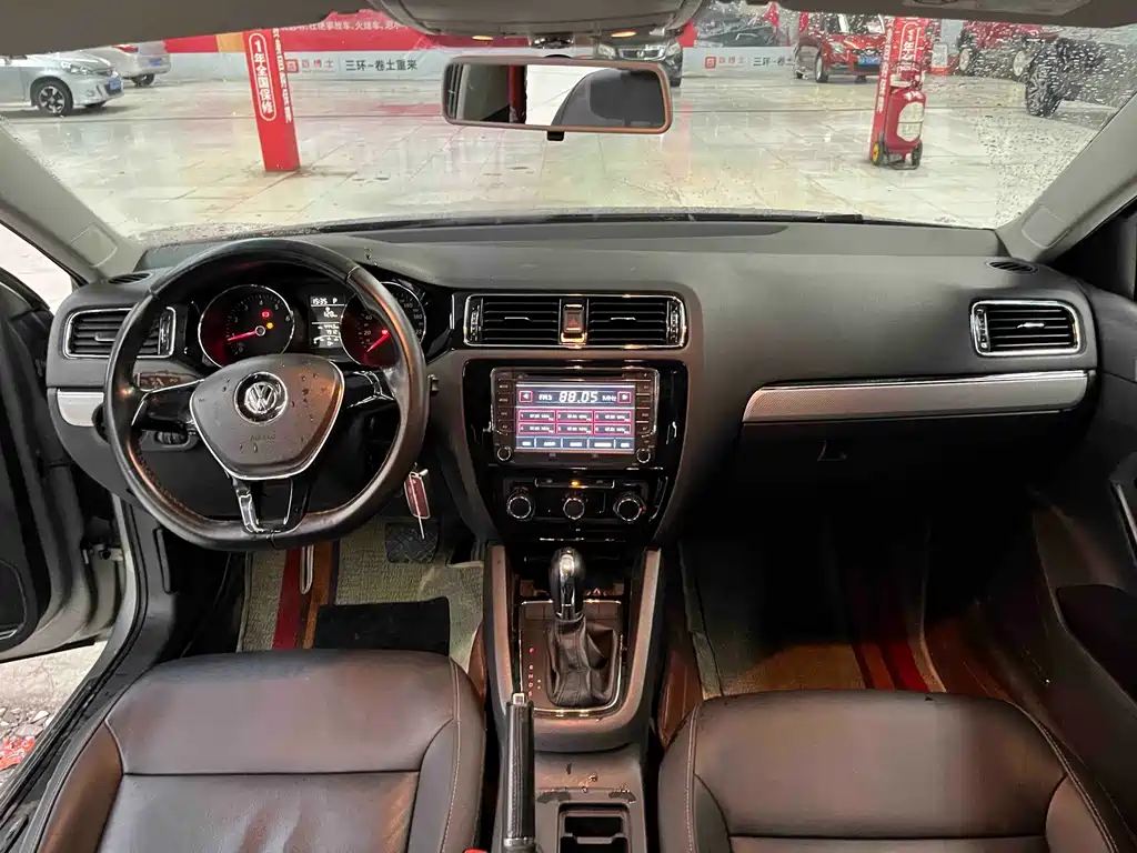 Volkswagen Sagitar — миниатюра 6