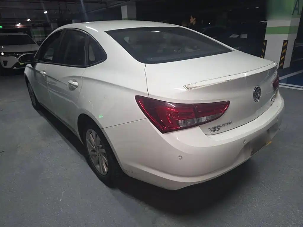 Buick Verano — миниатюра 5