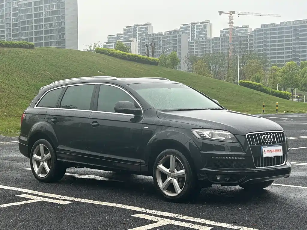 Audi Q7 — миниатюра 3