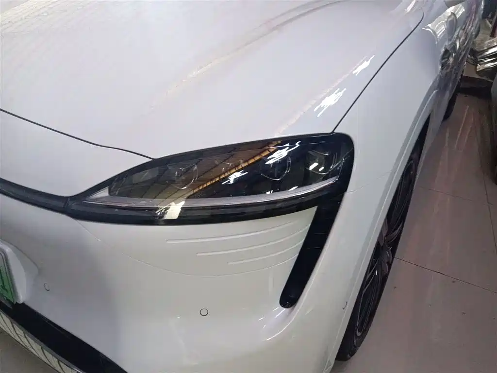 HONGMENG ZHIXING WISDOM WORLD R7