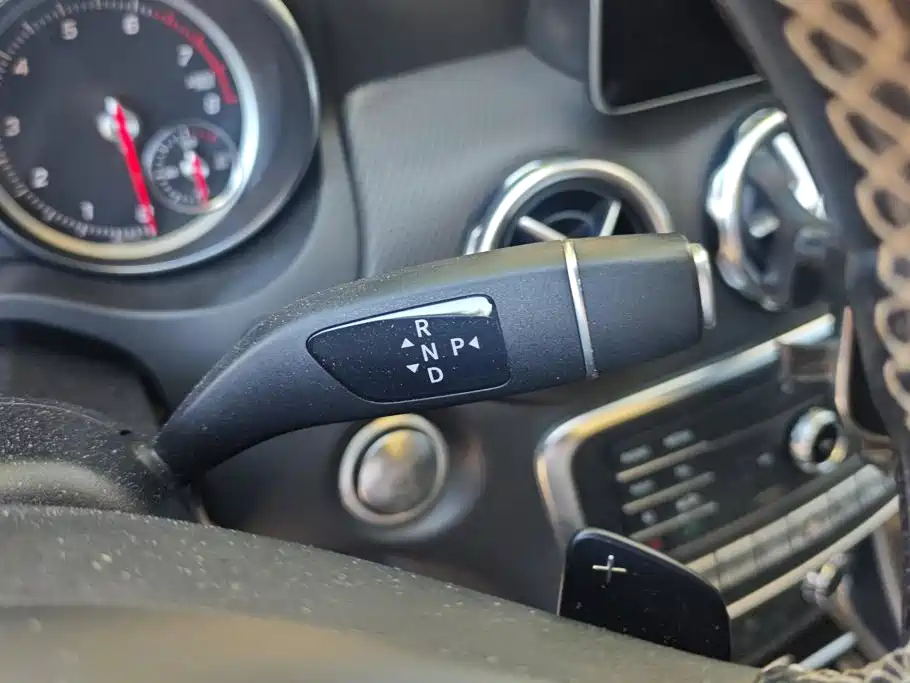 Mercedes-Benz GLA — миниатюра 16