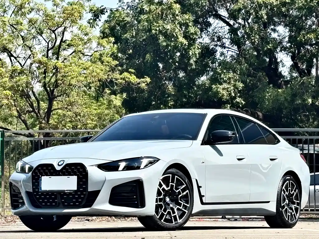 BMW 4 Series 2025