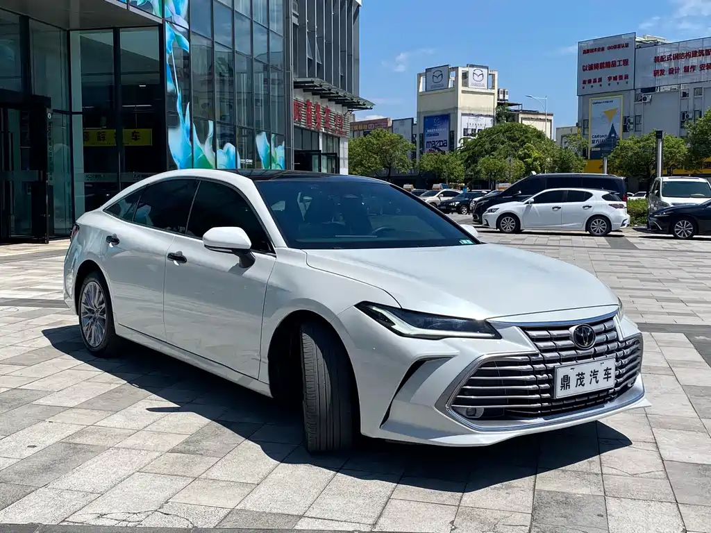Toyota Avalon — миниатюра 6