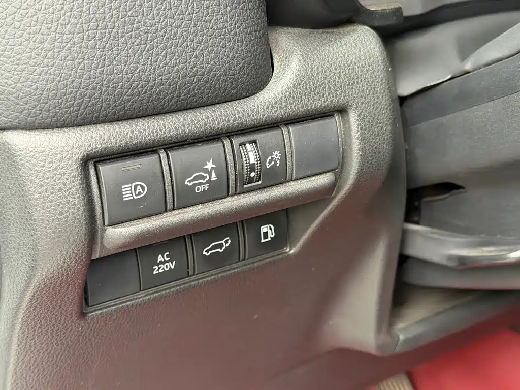 Toyota Prado — миниатюра 10