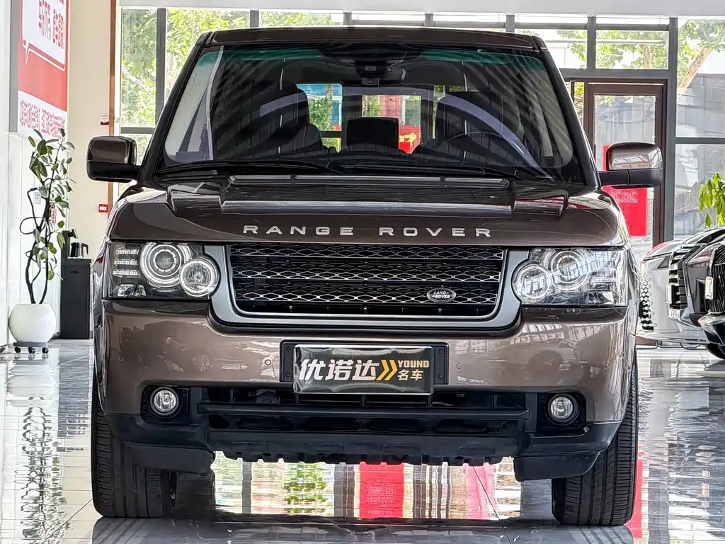 Land Rover Range Rover — миниатюра 2