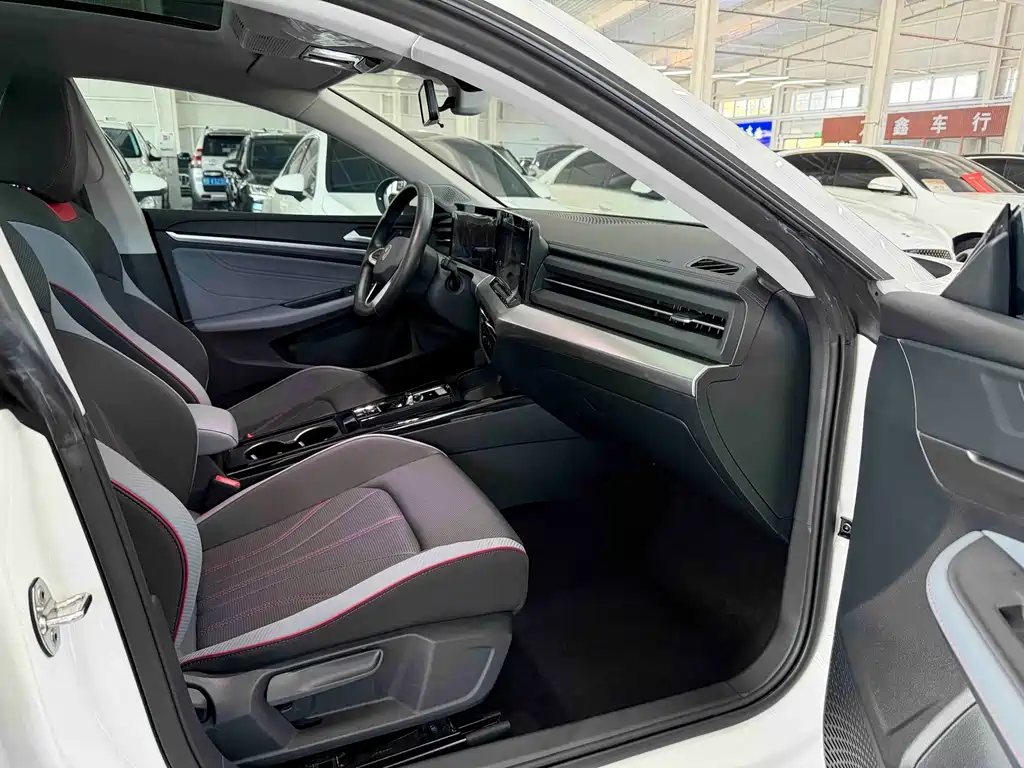 Volkswagen Lamando — миниатюра 17