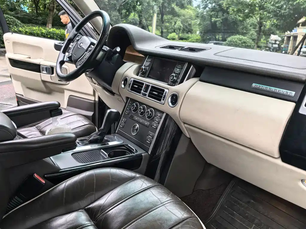 Land Rover Range Rover 2010 5.0 NA V8 HSE