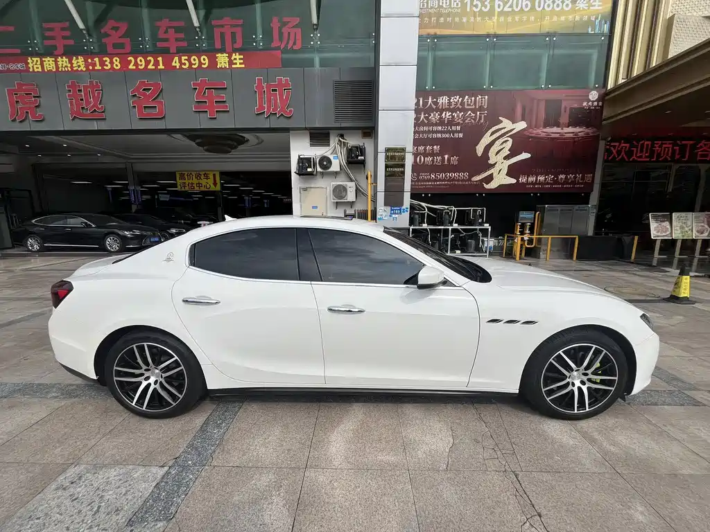 Maserati Ghibli — миниатюра 10