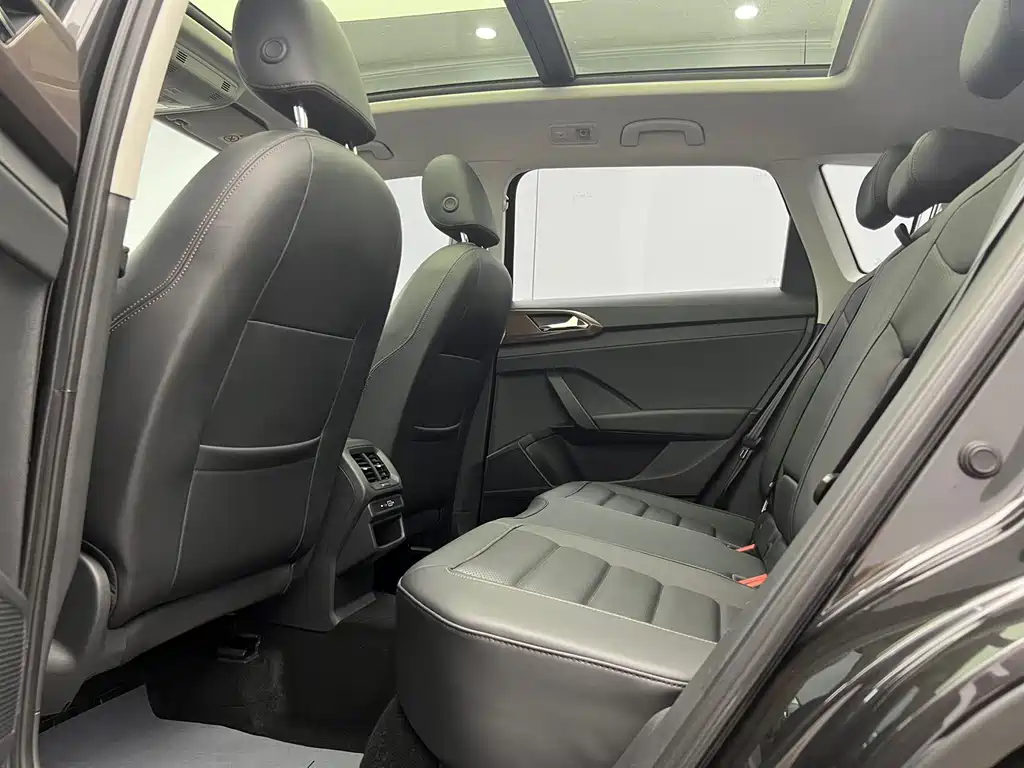 Volkswagen Tharu — миниатюра 8